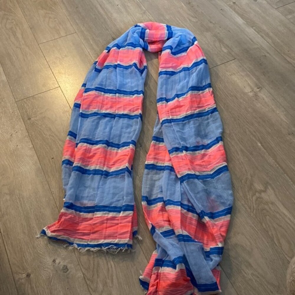Free with purchase GAP blue and neon pink scarf bright dopamine dressing